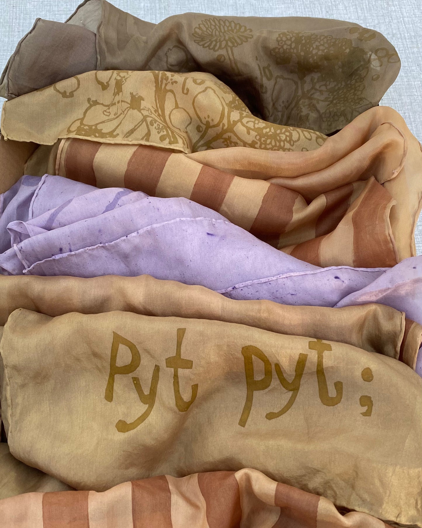 Charmeklud ~ POMEGRANATE + LOGWOOD ~ batch no. 03